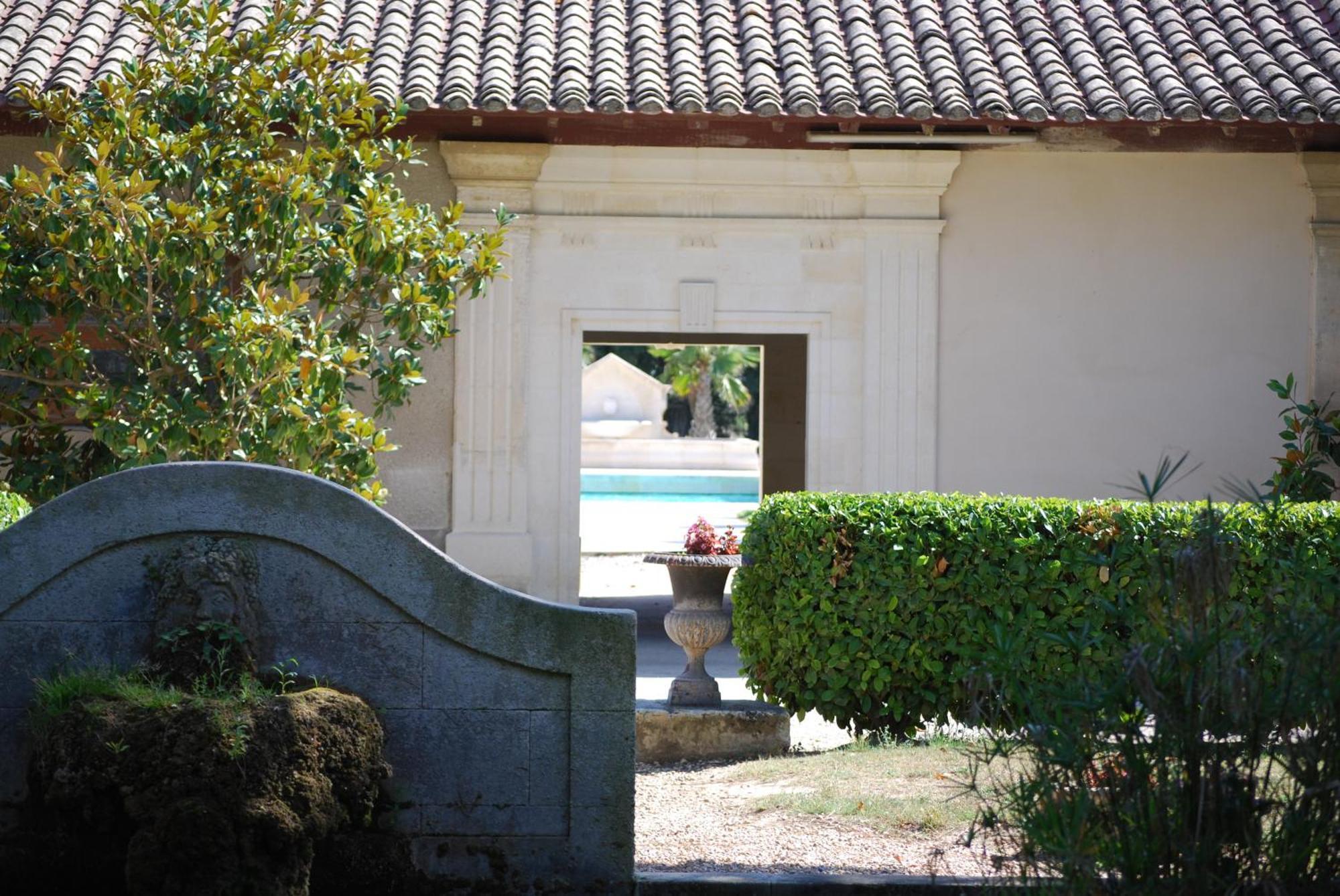 Domaine Du Grand Malherbes Aimargues Exterior photo